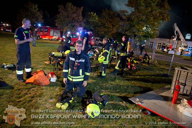 20181012 Realistische Brandeinsatzübung in Oberwaltersdorf  Foto: © Stefan Schneider