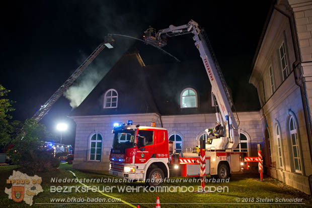 20181012 Realistische Brandeinsatzübung in Oberwaltersdorf  Foto: © Stefan Schneider