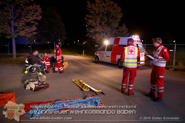 20181012 Realistische Brandeinsatzübung in Oberwaltersdorf  Foto: © Stefan Schneider
