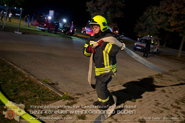 20181012 Realistische Brandeinsatzübung in Oberwaltersdorf  Foto: © Stefan Schneider