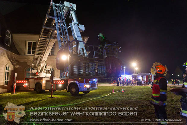 20181012 Realistische Brandeinsatzübung in Oberwaltersdorf  Foto: © Stefan Schneider