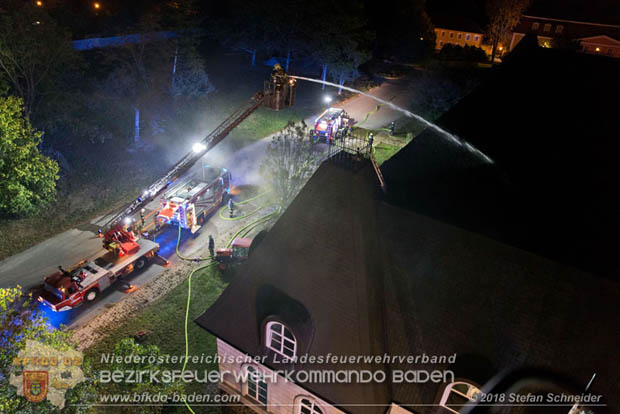 20181012 Realistische Brandeinsatzübung in Oberwaltersdorf  Foto: © Stefan Schneider