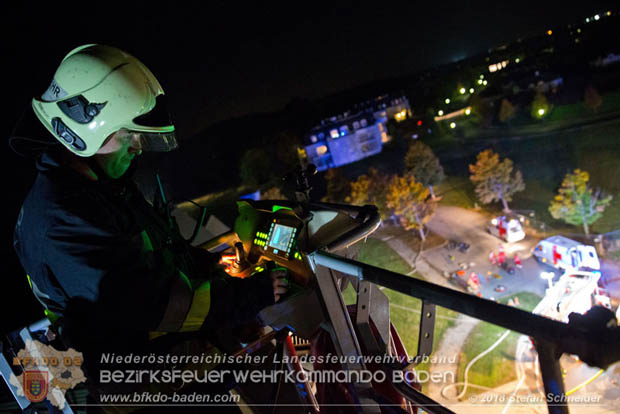 20181012 Realistische Brandeinsatzübung in Oberwaltersdorf  Foto: © Stefan Schneider