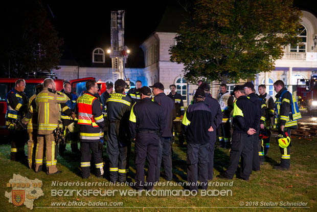 20181012 Realistische Brandeinsatzübung in Oberwaltersdorf  Foto: © Stefan Schneider