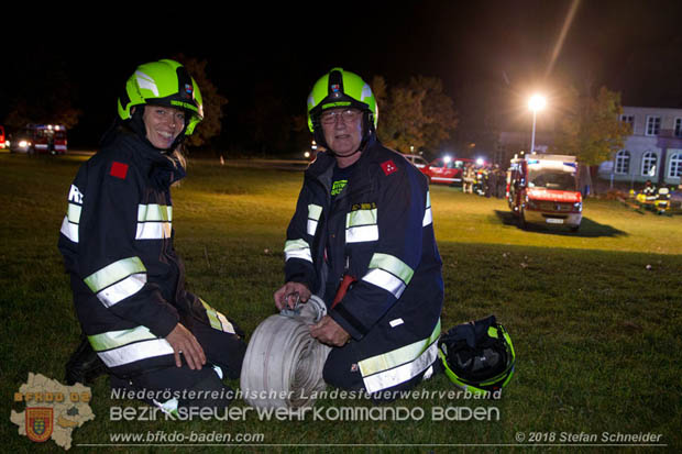 20181012 Realistische Brandeinsatzübung in Oberwaltersdorf  Foto: © Stefan Schneider