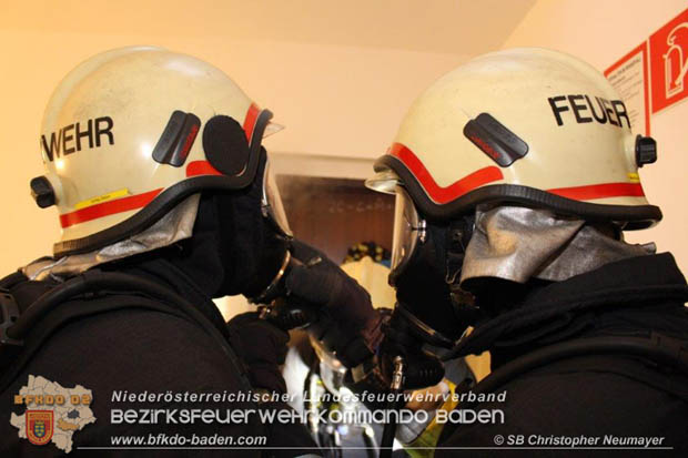 20181012 Brandeinsatzuebung in einer Guenselsdorfer Tiefgarage Foto: SB oeA Christopher Neumayer 20181012 Brandeinsatzuebung in einer Guenselsdorfer Tiefgarage Foto: SB oeA Christopher Neumayer