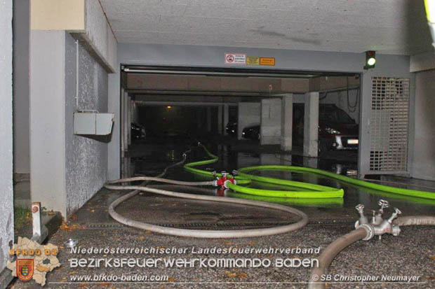 20181012 Brandeinsatzuebung in einer Guenselsdorfer Tiefgarage Foto: SB oeA Christopher Neumayer 20181012 Brandeinsatzuebung in einer Guenselsdorfer Tiefgarage Foto: SB oeA Christopher Neumayer