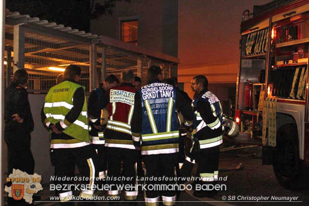 20181012 Brandeinsatzuebung in einer Guenselsdorfer Tiefgarage Foto: SB oeA Christopher Neumayer 20181012 Brandeinsatzuebung in einer Guenselsdorfer Tiefgarage Foto: SB oeA Christopher Neumayer