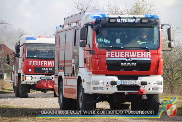 Großübung Tritolia19" Feuerwehrabschnitt Pottenstein am 06.April 2019  Fotos: ASB Markus Hackl u. ASB Bernd Taxberger AFKDO Pottenstein