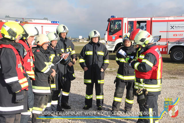 Großübung Tritolia19" Feuerwehrabschnitt Pottenstein am 06.April 2019  Fotos: ASB Markus Hackl u. ASB Bernd Taxberger AFKDO Pottenstein