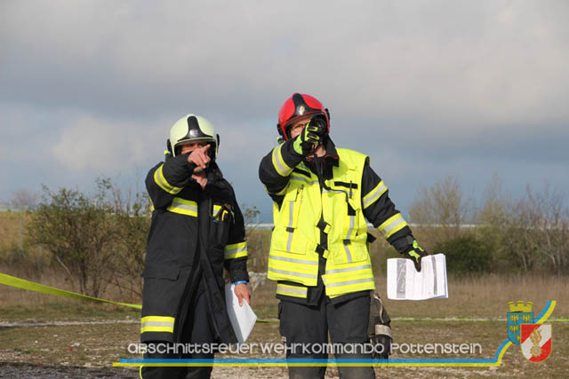 Großübung Tritolia19" Feuerwehrabschnitt Pottenstein am 06.April 2019  Fotos: ASB Markus Hackl u. ASB Bernd Taxberger AFKDO Pottenstein