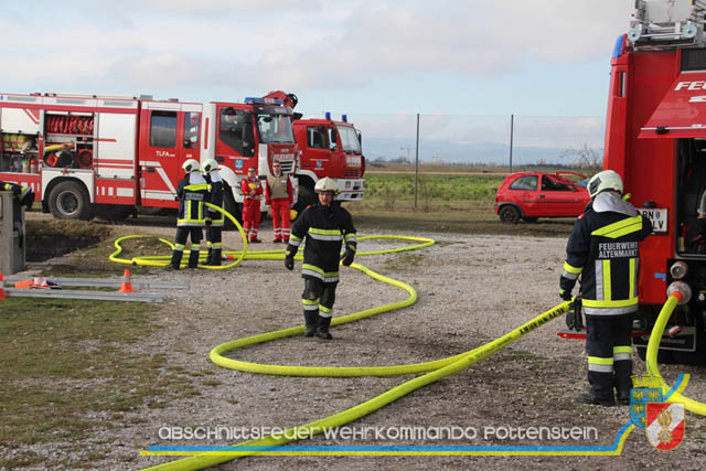 Großübung Tritolia19" Feuerwehrabschnitt Pottenstein am 06.April 2019  Fotos: ASB Markus Hackl u. ASB Bernd Taxberger AFKDO Pottenstein