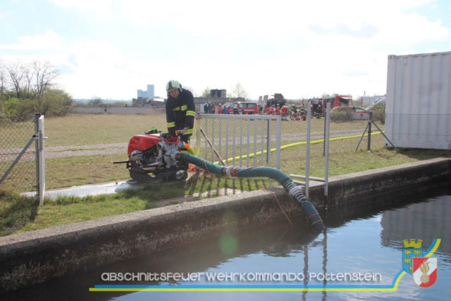 Großübung Tritolia19" Feuerwehrabschnitt Pottenstein am 06.April 2019  Fotos: ASB Markus Hackl u. ASB Bernd Taxberger AFKDO Pottenstein