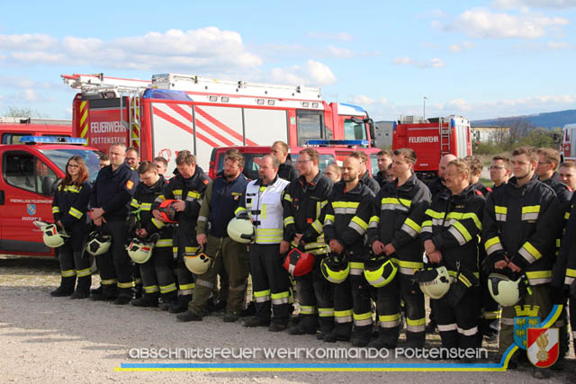 Großübung Tritolia19" Feuerwehrabschnitt Pottenstein am 06.April 2019  Fotos: ASB Markus Hackl u. ASB Bernd Taxberger AFKDO Pottenstein