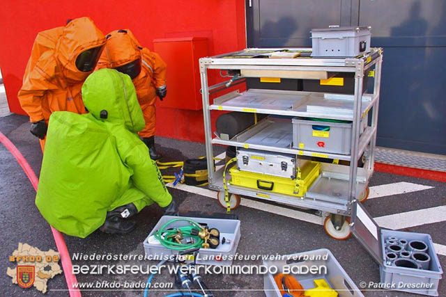 20190330 Pilotseminar "Fortbildung Chemieschutzanzug-Träger" des BFKDO Baden bei der BTF Industriepark Schwechat Foto: Patrick Drescher 20190330 Pilotseminar "Fortbildung Chemieschutzanzug-Träger" des BFKDO Baden bei der BTF Industriepark Schwechat Foto: Patrick Drescher