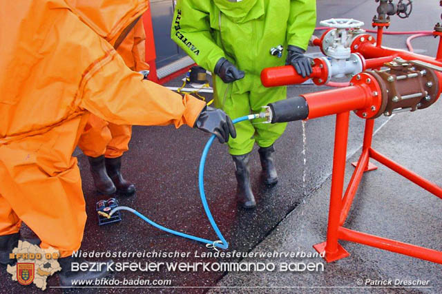 20190330 Pilotseminar "Fortbildung Chemieschutzanzug-Träger" des BFKDO Baden bei der BTF Industriepark Schwechat Foto: Patrick Drescher 20190330 Pilotseminar "Fortbildung Chemieschutzanzug-Träger" des BFKDO Baden bei der BTF Industriepark Schwechat Foto: Patrick Drescher