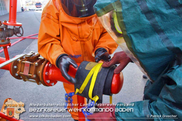 20190330 Pilotseminar "Fortbildung Chemieschutzanzug-Träger" des BFKDO Baden bei der BTF Industriepark Schwechat Foto: Patrick Drescher 20190330 Pilotseminar "Fortbildung Chemieschutzanzug-Träger" des BFKDO Baden bei der BTF Industriepark Schwechat Foto: Patrick Drescher