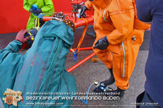 20190330 Pilotseminar "Fortbildung Chemieschutzanzug-Träger" des BFKDO Baden bei der BTF Industriepark Schwechat Foto: Patrick Drescher 20190330 Pilotseminar "Fortbildung Chemieschutzanzug-Träger" des BFKDO Baden bei der BTF Industriepark Schwechat Foto: Patrick Drescher