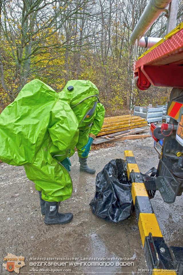 Schadstoffübung Auxilium 2019 Foto: Stefan Schneider Schadstoffübung Auxilium 2019 Foto: Stefan Schneider