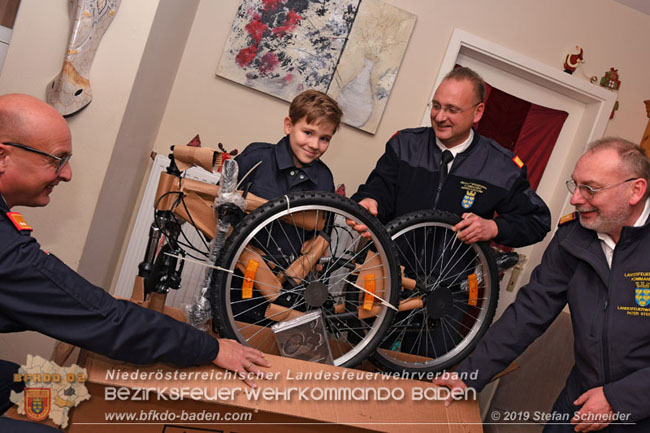 20191210 Der ganz spezielle Feuerwehr-Hilfseinsatz im SOS Kinderdorf Haus St. Florian Hinterbrühl 20191210 Der ganz spezielle Feuerwehr-Hilfseinsatz im SOS Kinderdorf Haus St. Florian Hinterbrühl