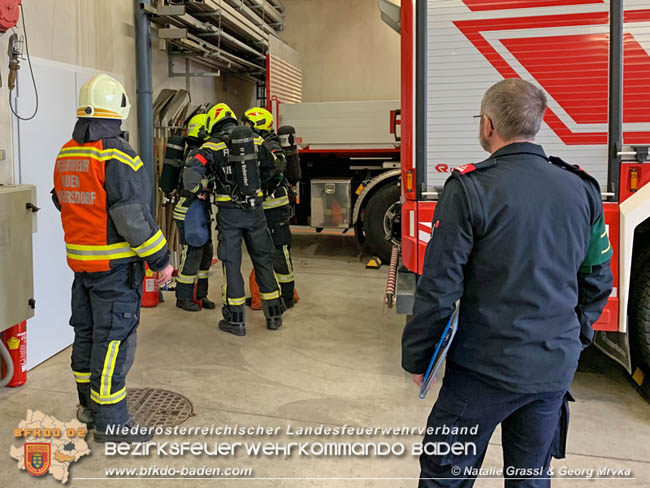 20200229 4 Feuerwehren absolvierten Ausbildungspruefung Atemschutz in Baden Fotos: Natalie Grassl & Georg Mrvka 20200229 4 Feuerwehren absolvierten Ausbildungspruefung Atemschutz in Baden Fotos: Natalie Grassl & Georg Mrvka