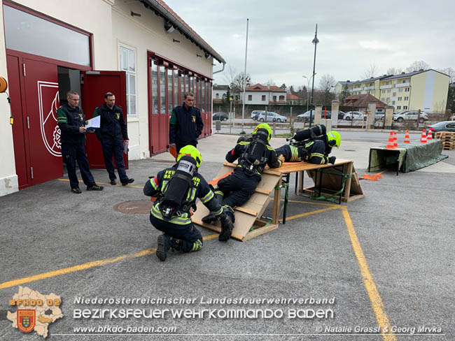 20200229 4 Feuerwehren absolvierten Ausbildungspruefung Atemschutz in Baden Fotos: Natalie Grassl & Georg Mrvka 20200229 4 Feuerwehren absolvierten Ausbildungspruefung Atemschutz in Baden Fotos: Natalie Grassl & Georg Mrvka