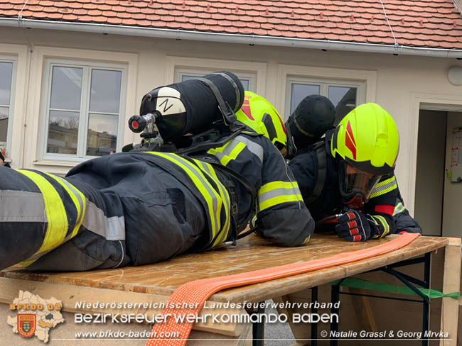 20200229 4 Feuerwehren absolvierten Ausbildungspruefung Atemschutz in Baden Fotos: Natalie Grassl & Georg Mrvka 20200229 4 Feuerwehren absolvierten Ausbildungspruefung Atemschutz in Baden Fotos: Natalie Grassl & Georg Mrvka