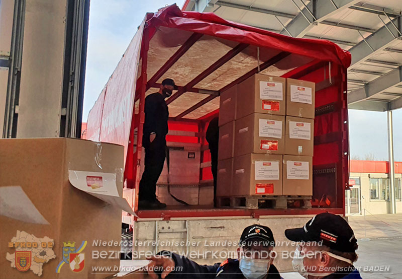 20201206_Feuerwehr im Logistikeinsatz für die SARS-Cov-2 Antigen Massentests