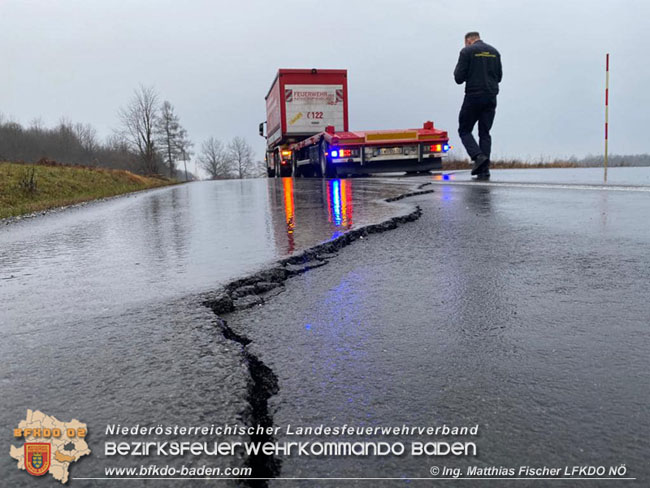 20201231 Ankunft der ersten Hilfslieferung aus Niederösterreich im Erdbebengebiet Foto: © NÖLFK/Fischer 20201231 Ankunft der ersten Hilfslieferung aus Niederösterreich im Erdbebengebiet Foto: © NÖLFK/Fischer