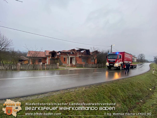 20201231 Ankunft der ersten Hilfslieferung aus Niederösterreich im Erdbebengebiet Foto: © NÖLFK/Fischer 20201231 Ankunft der ersten Hilfslieferung aus Niederösterreich im Erdbebengebiet Foto: © NÖLFK/Fischer