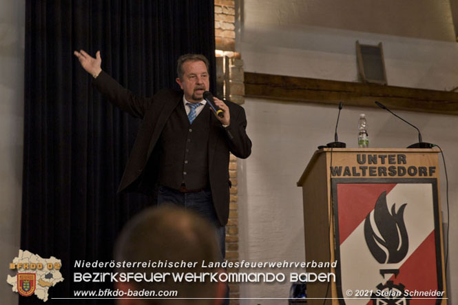 20211015 Vortrag des Zivilschutzverbandes in der Feuerwehrscheune Unterwaltersdorf ueber das Thema Blackout FOTO: © Stefan Schneider 20211015 Vortrag des Zivilschutzverbandes in der Feuerwehrscheune Unterwaltersdorf ueber das Thema Blackout FOTO: © Stefan Schneider