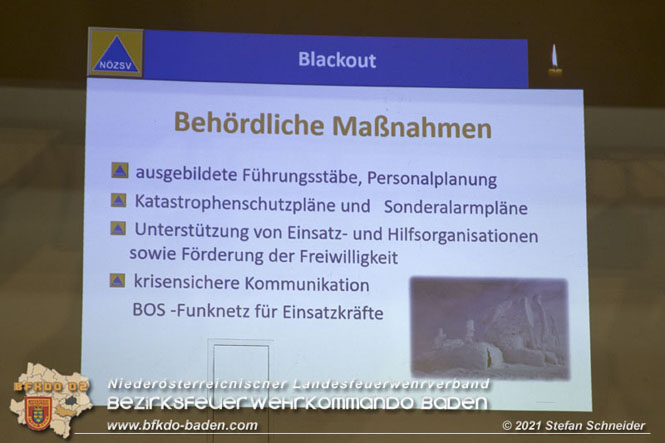 20211015 Vortrag des Zivilschutzverbandes in der Feuerwehrscheune Unterwaltersdorf ueber das Thema Blackout  FOTO: © Stefan Schneider