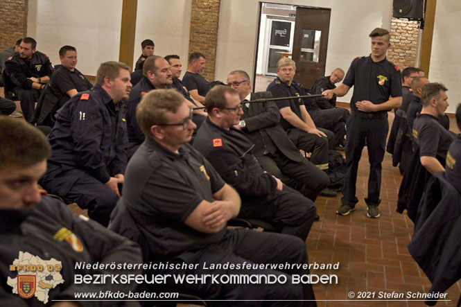 20211015 Vortrag des Zivilschutzverbandes in der Feuerwehrscheune Unterwaltersdorf ueber das Thema Blackout FOTO: © Stefan Schneider 20211015 Vortrag des Zivilschutzverbandes in der Feuerwehrscheune Unterwaltersdorf ueber das Thema Blackout FOTO: © Stefan Schneider