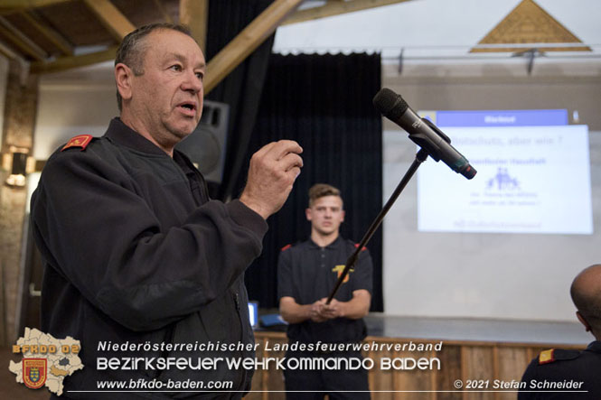 20211015 Vortrag des Zivilschutzverbandes in der Feuerwehrscheune Unterwaltersdorf ueber das Thema Blackout FOTO: © Stefan Schneider 20211015 Vortrag des Zivilschutzverbandes in der Feuerwehrscheune Unterwaltersdorf ueber das Thema Blackout FOTO: © Stefan Schneider