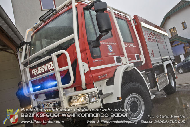 20211111_HLFA 2 Waldbrand NÖLFV für den Bezirk BADEN bei der FF Enzesfeld eingetroffen   Foto: © Stefan Schneider BFKDO BADEN