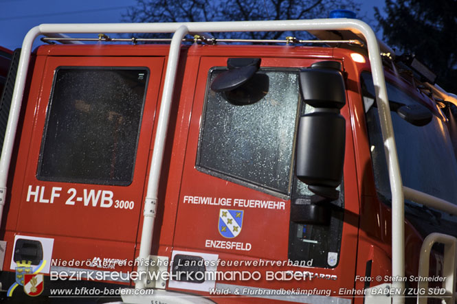 20211111_HLFA 2 Waldbrand NÖLFV für den Bezirk BADEN bei der FF Enzesfeld eingetroffen   Foto: © Stefan Schneider BFKDO BADEN