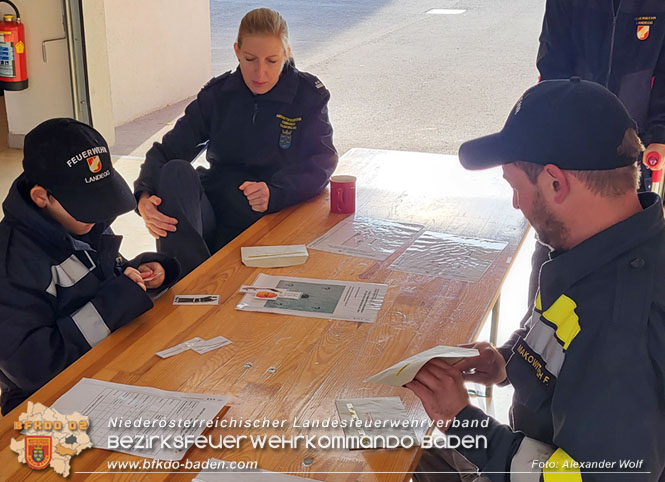 20220924 Fertigkeitsabzeichen Feuerwehrjugend Sicher zu Wasser und zu Land" Foto: BR Alexander Wolf 20220924 Fertigkeitsabzeichen Feuerwehrjugend Sicher zu Wasser und zu Land" Foto: BR Alexander Wolf