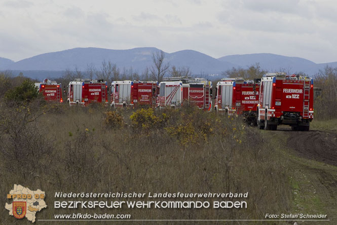 20221105 KHD-Übung des 1. und 3.Zuges der 2.KHD Bereitschaft in Blumau-Neurißhof 20221105 KHD-Übung des 1. und 3.Zuges der 2.KHD Bereitschaft in Blumau-Neurißhof