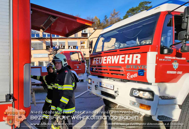 20221112 Erweiterte Unterabschnittsübung im Pflegeheim St.Corona/Schöpfl Foto: ASB Jürgen Leidner FF Altenmarkt 20221112 Erweiterte Unterabschnittsübung im Pflegeheim St.Corona/Schöpfl Foto: ASB Jürgen Leidner FF Altenmarkt