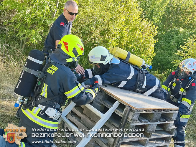 20230910 Atemschutzgeräteträgerlehrgang in Bad Vöslau Foto: Stefan Schneider BFKDO BADEN 20230910 Atemschutzgeräteträgerlehrgang in Bad Vöslau Foto: Stefan Schneider BFKDO BADEN