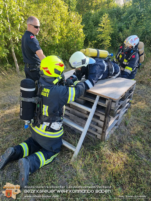 20230910 Atemschutzgeräteträgerlehrgang in Bad Vöslau Foto: Stefan Schneider BFKDO BADEN 20230910 Atemschutzgeräteträgerlehrgang in Bad Vöslau Foto: Stefan Schneider BFKDO BADEN