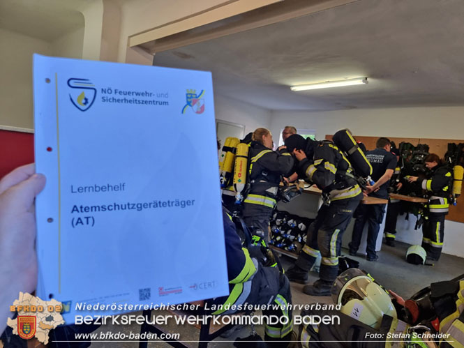 20230910 Atemschutzgeräteträgerlehrgang in Bad Vöslau Foto: Roman Wöhrer FF Baden-Stadt 20230910 Atemschutzgeräteträgerlehrgang in Bad Vöslau Foto: Roman Wöhrer FF Baden-Stadt