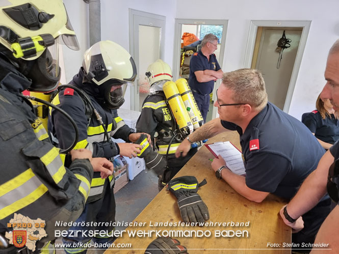 20230910 Atemschutzgeräteträgerlehrgang in Bad Vöslau Foto: Roman Wöhrer FF Baden-Stadt 20230910 Atemschutzgeräteträgerlehrgang in Bad Vöslau Foto: Roman Wöhrer FF Baden-Stadt