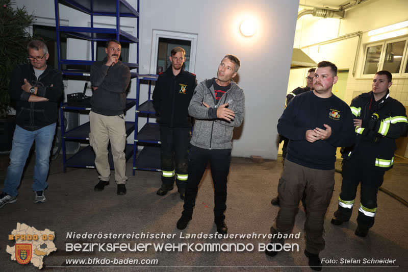 Einweisung für die Heißausbildung Stufe 4 für das Industrieviertel 2023 von 25.-29.10.2023 beim Feuerwehrhaus Leobersdorf   Foto: Stefan Schneider BFKDO BADEN