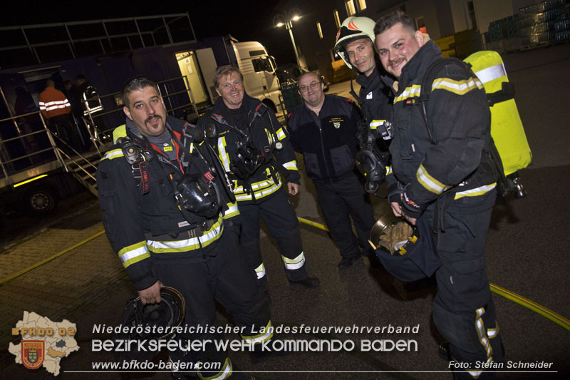 Einweisung für die Heißausbildung Stufe 4 für das Industrieviertel 2023 von 25.-29.10.2023 beim Feuerwehrhaus Leobersdorf   Foto: Stefan Schneider BFKDO BADEN