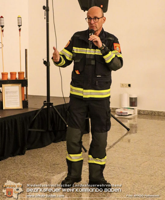 20231103_Pyrotechnikschulung im Abschnitt Pottenstein - Feuerwehr rüstet sich aktiv für schwere Unfälle mit Feuerwerkskörper 20231103_Pyrotechnikschulung im Abschnitt Pottenstein - Feuerwehr rüstet sich aktiv für schwere Unfälle mit Feuerwerkskörper