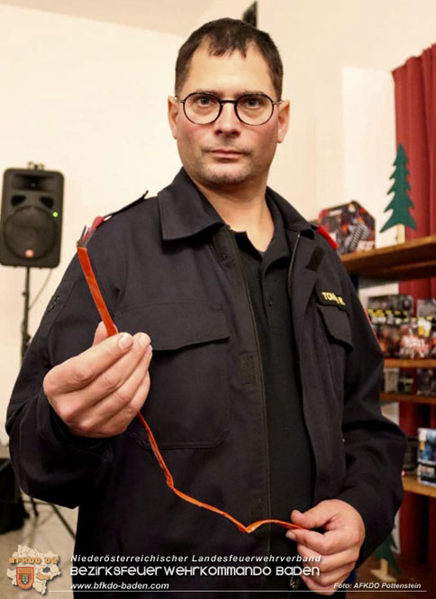 20231103_Pyrotechnikschulung im Abschnitt Pottenstein - Feuerwehr rüstet sich aktiv für schwere Unfälle mit Feuerwerkskörper 20231103_Pyrotechnikschulung im Abschnitt Pottenstein - Feuerwehr rüstet sich aktiv für schwere Unfälle mit Feuerwerkskörper
