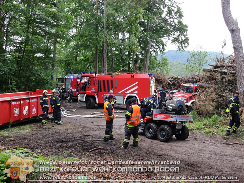 20240601 Abschnittsübung Waldbrand" 2024 in Furth-Pottenstein-Weissenbach  Foto: ASB Markus Hackl AFKDO Pottenstein