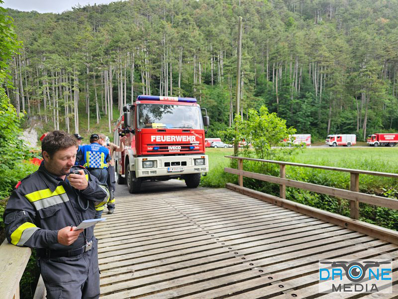 20240601 Abschnittsübung Waldbrand" 2024 in Furth-Pottenstein-Weissenbach  Foto: Christoph Seewald Drohne Media