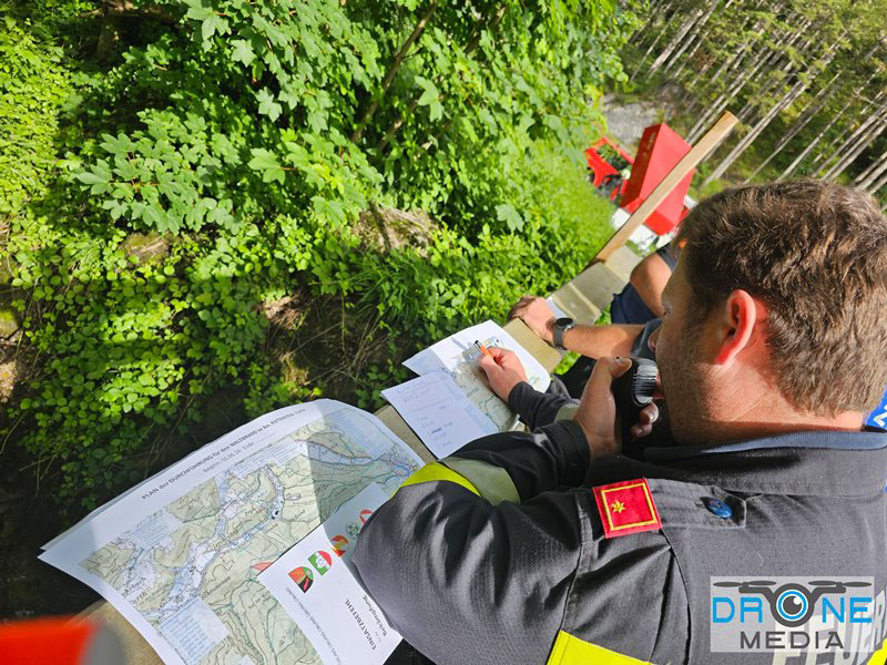 20240601 Abschnittsübung Waldbrand" 2024 in Furth-Pottenstein-Weissenbach  Foto: Christoph Seewald Drohne Media